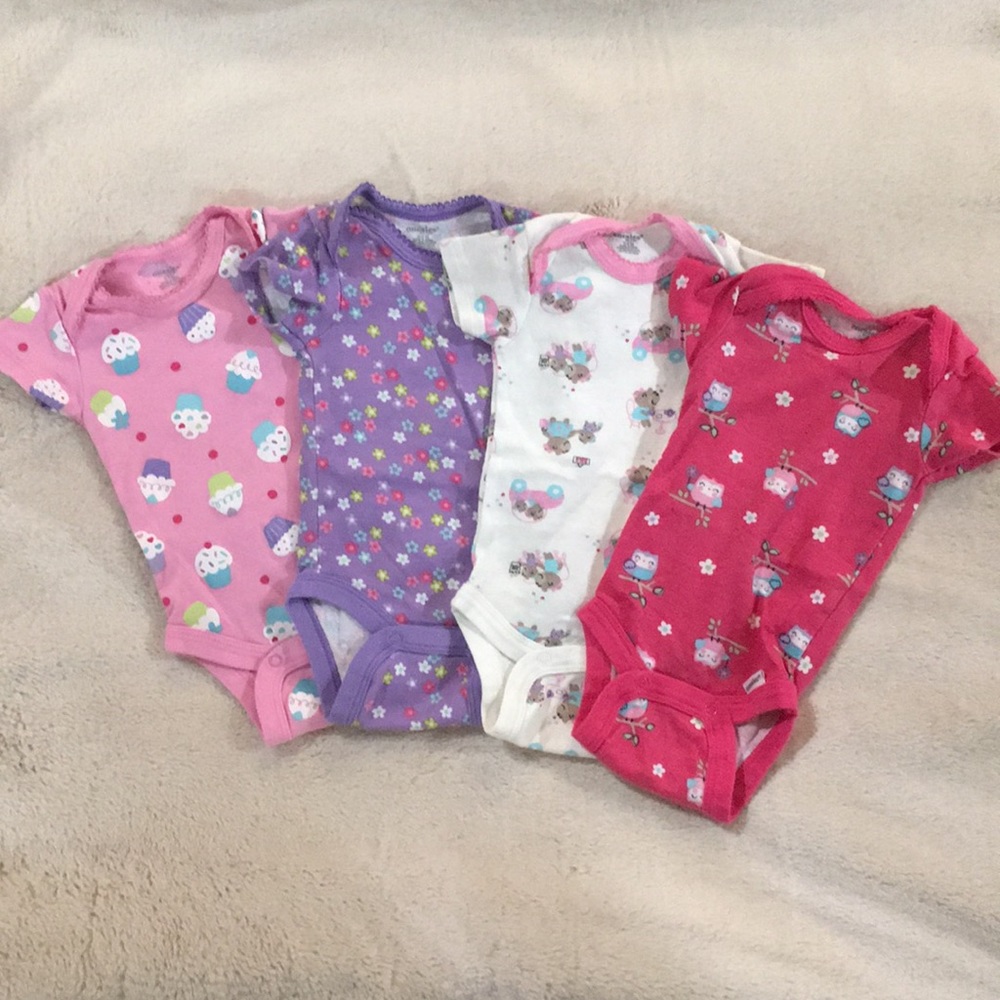 4 Onesies brand bodysuits